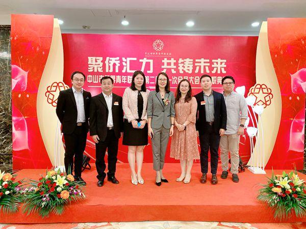 与会致公党员合影2_wang.jpg